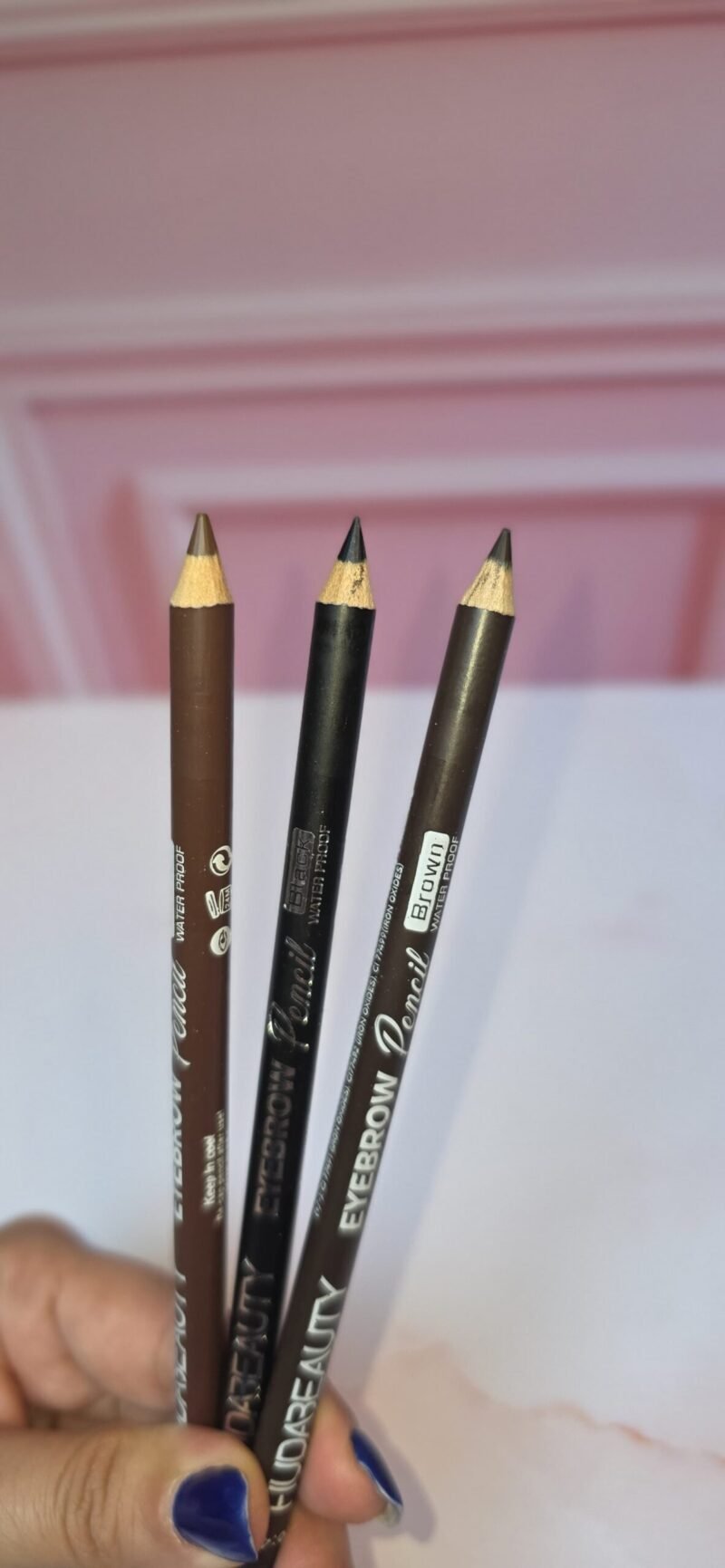 121.2 Eyebrow pencil and liner brown