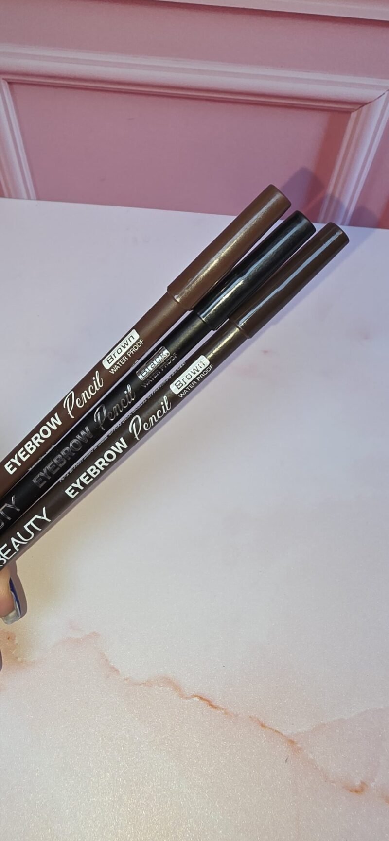 121.3 Eyebrow pencil and liner brown