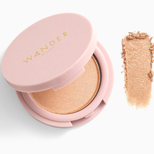 WanderBeautyWandressGlowinGoldenHour_Swatch Wander Beauty Mini Wanderess Glow Highlighter | Iluminador Mini para Rostro con Brillo Natural